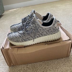 Yeezy 350 Turtle Dove